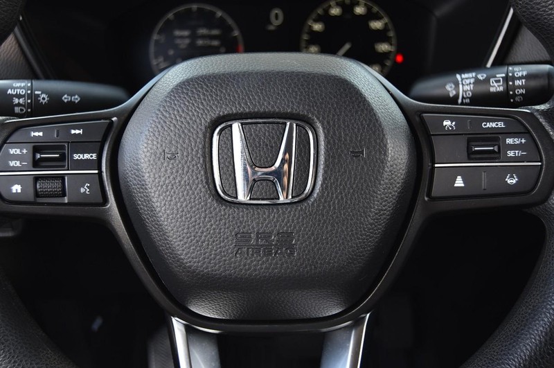 Honda CR-V Vehicle Image 17
