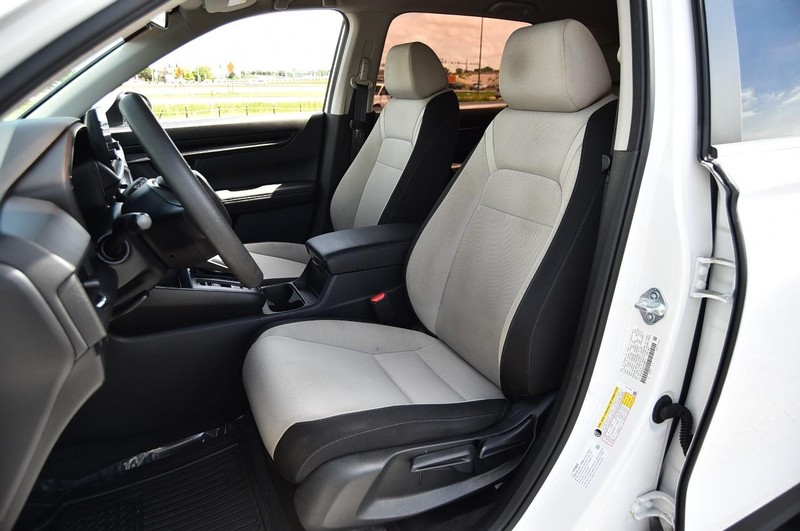 Honda CR-V Vehicle Image 18