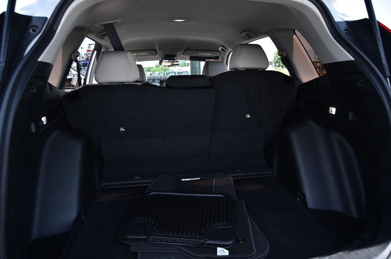 Honda CR-V Vehicle Image 22