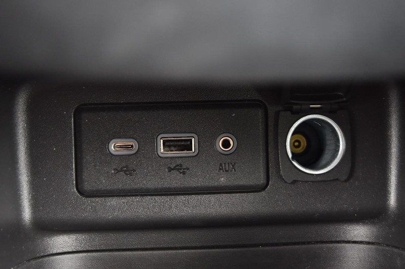 Chevrolet Equinox Vehicle Image 15