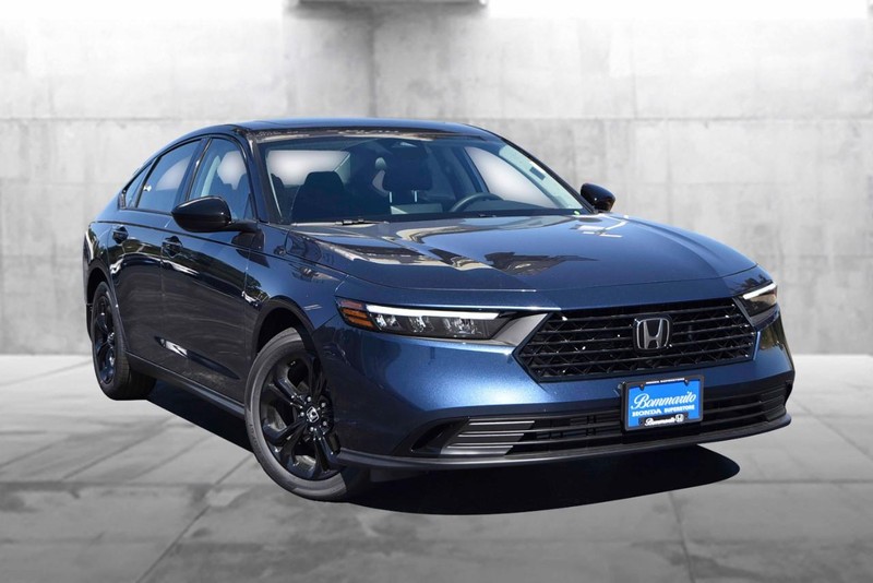 Honda Accord Sedan Vehicle Image 02