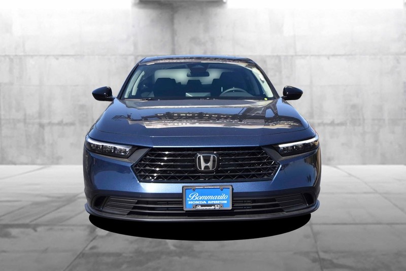 Honda Accord Sedan Vehicle Image 04