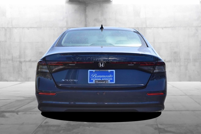 Honda Accord Sedan Vehicle Image 06