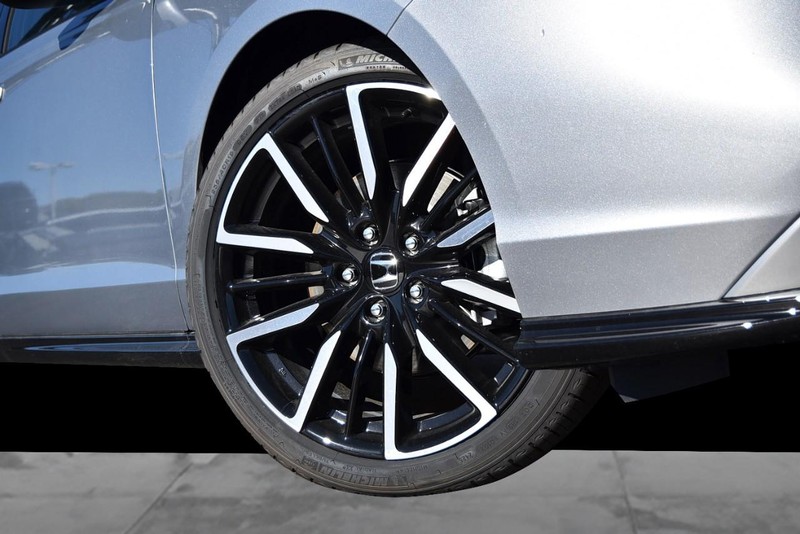 Honda Accord Hybrid Vehicle Image 03