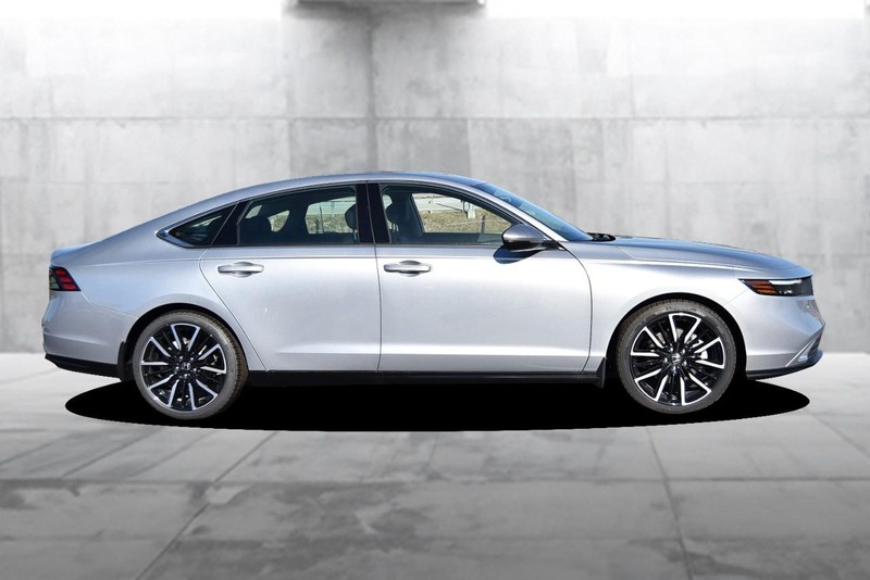 Honda Accord Hybrid Vehicle Image 05