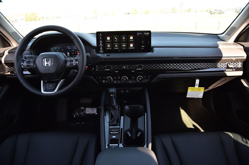 Honda Accord Hybrid Vehicle Image 07