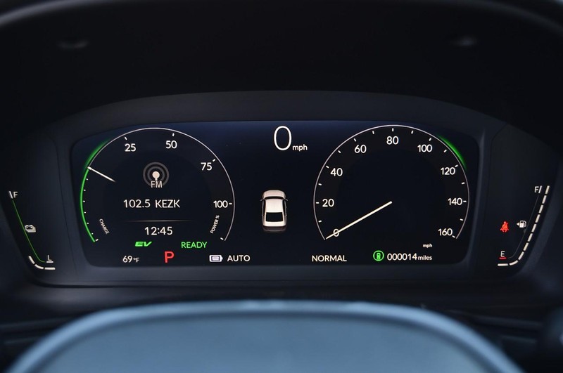 Honda Accord Hybrid Vehicle Image 11