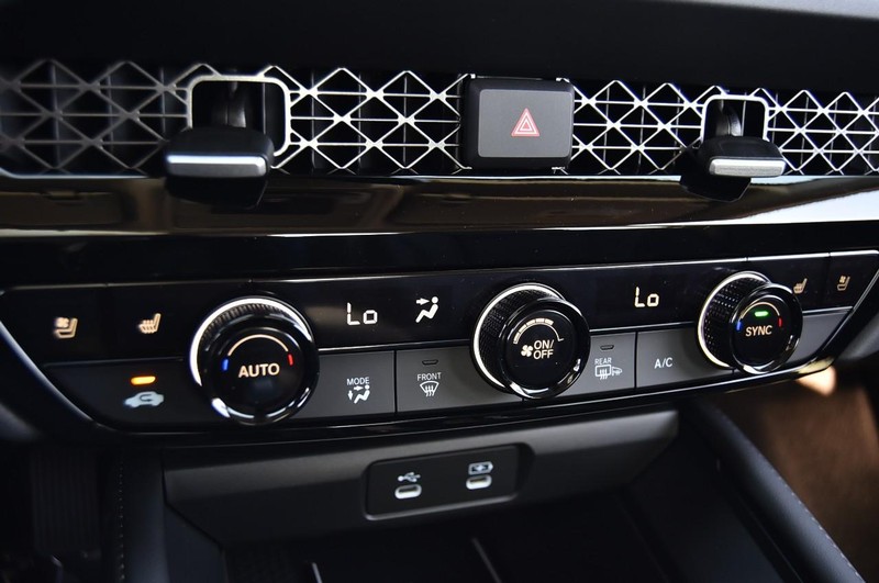 Honda Accord Hybrid Vehicle Image 15