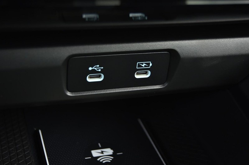Honda Accord Hybrid Vehicle Image 15