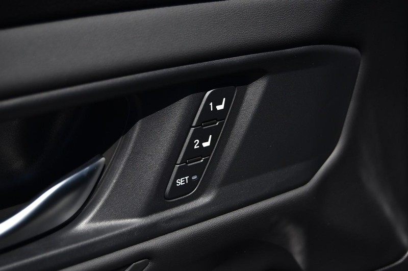 Honda Accord Hybrid Vehicle Image 09