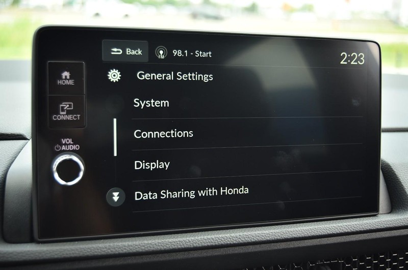 Honda CR-V Hybrid Vehicle Image 14