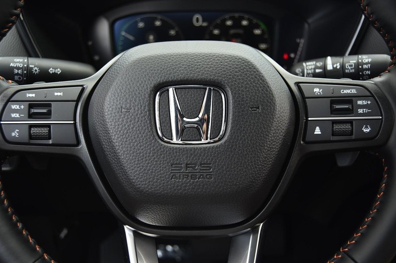 Honda CR-V Hybrid Vehicle Image 20