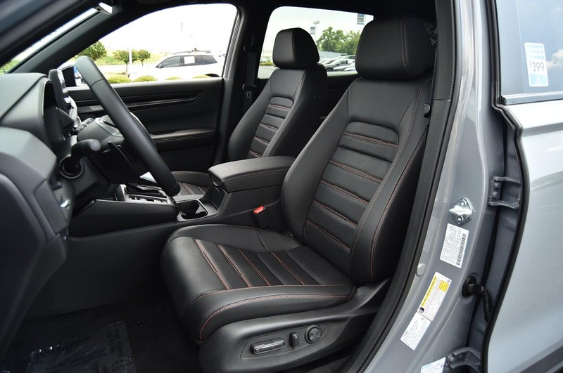 Honda CR-V Hybrid Vehicle Image 21