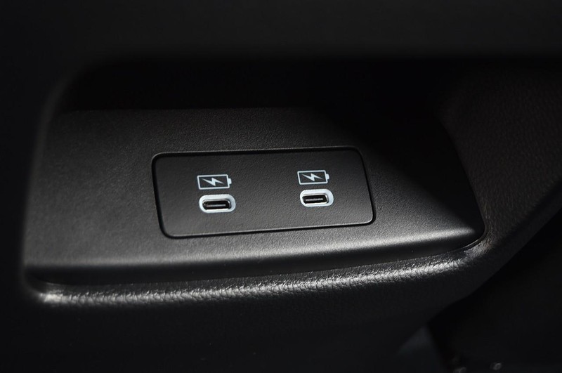 Honda CR-V Hybrid Vehicle Image 26