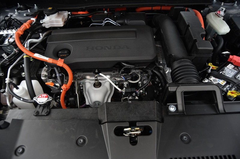 Honda CR-V Hybrid Vehicle Image 29