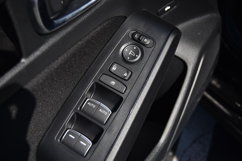 Honda Civic Sedan Hybrid Vehicle Image 08