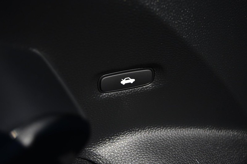 Honda Civic Sedan Hybrid Vehicle Image 09