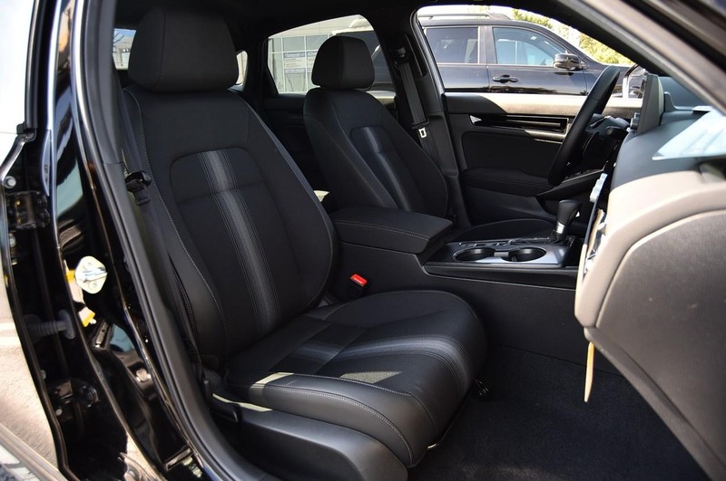 Honda Civic Sedan Hybrid Vehicle Image 21