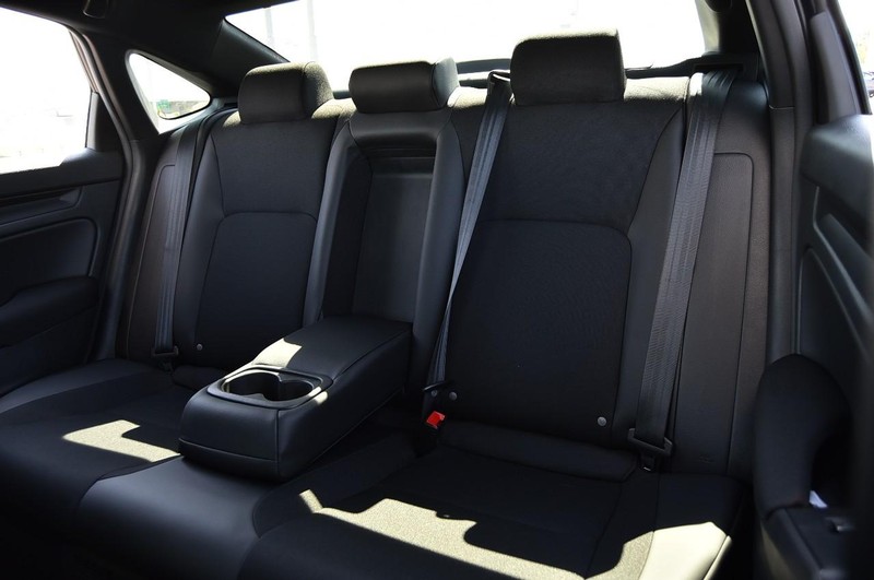 Honda Civic Sedan Hybrid Vehicle Image 23