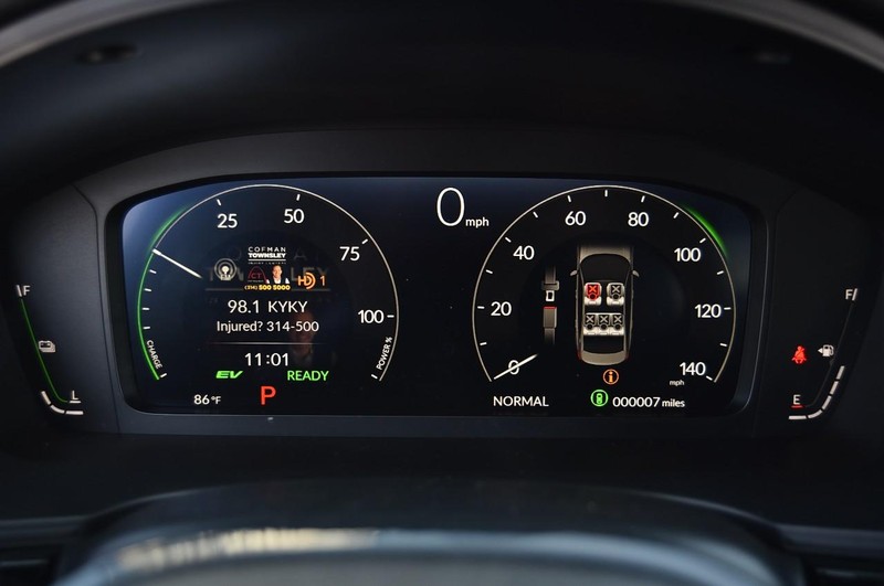 Honda Civic Sedan Hybrid Vehicle Image 12