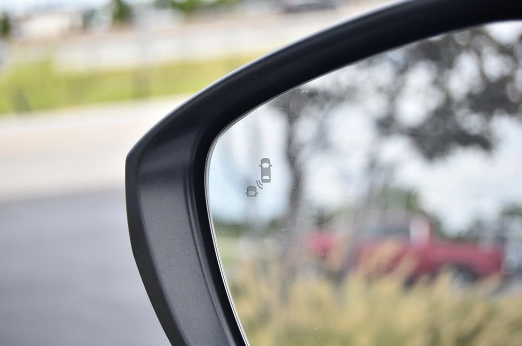 Honda Civic Sedan Hybrid Vehicle Image 10