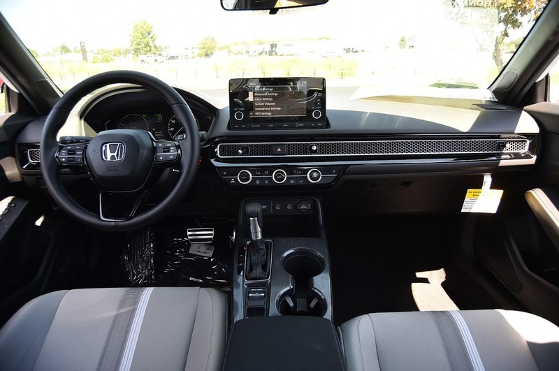 Honda Civic Sedan Hybrid Vehicle Image 07