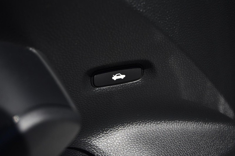Honda Civic Sedan Hybrid Vehicle Image 09