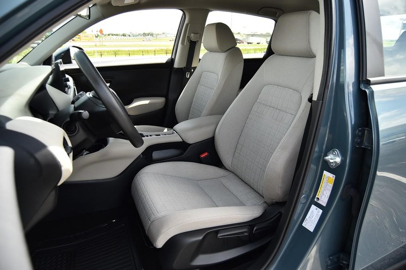 Honda HR-V Vehicle Image 18