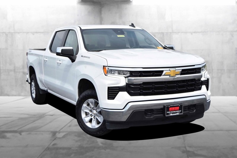 Chevrolet Silverado 1500 Vehicle Image 02