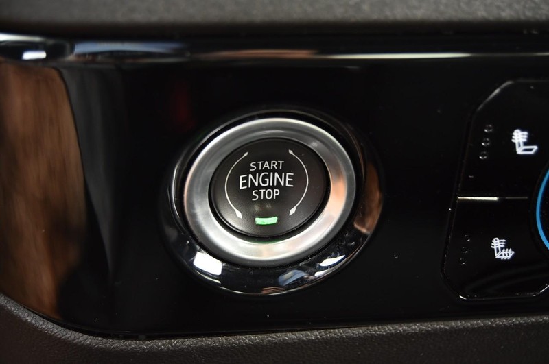 Chevrolet Silverado 1500 Vehicle Image 16