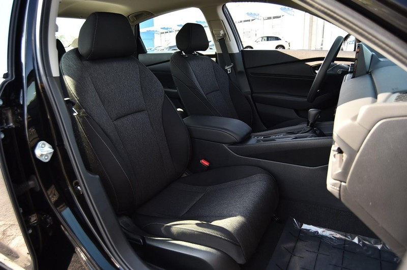 Honda Accord Sedan Vehicle Image 19