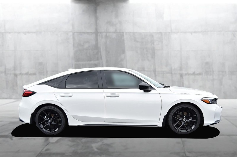 Honda Civic Hatchback Vehicle Image 05