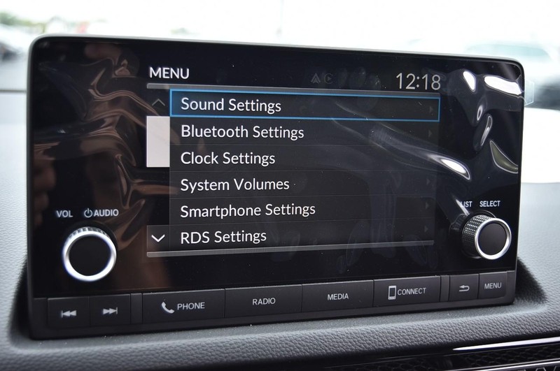 Honda Civic Hatchback Vehicle Image 15