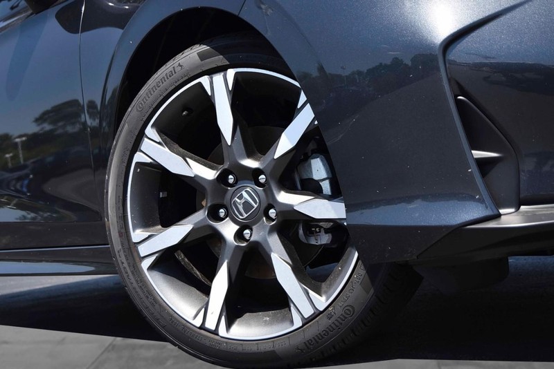 Honda Civic Sedan Hybrid Vehicle Image 03