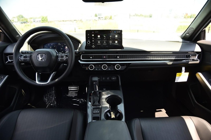 Honda Civic Sedan Hybrid Vehicle Image 07