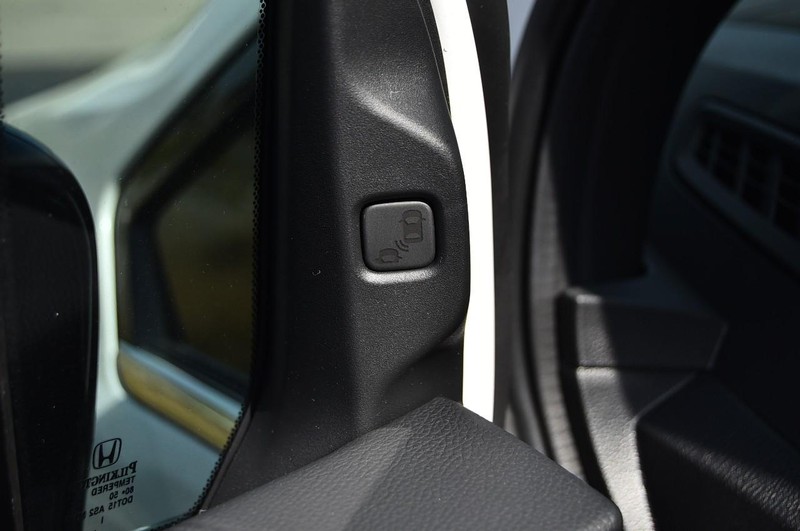 Honda Odyssey Vehicle Full-screen Gallery Image 10