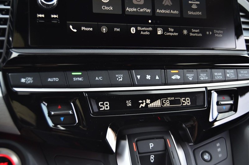 Honda Odyssey Vehicle Full-screen Gallery Image 17