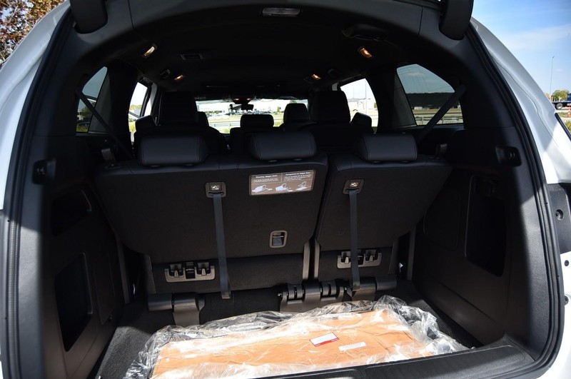 Honda Odyssey Vehicle Full-screen Gallery Image 31