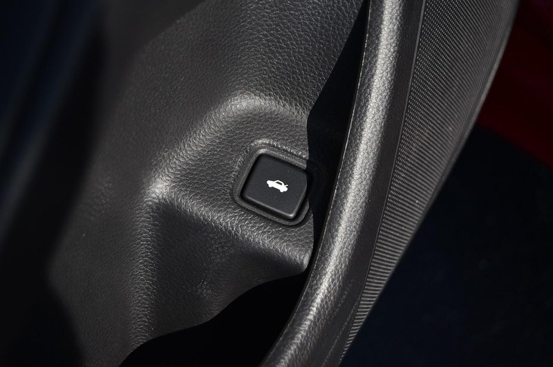 Honda Accord Sedan Vehicle Image 10