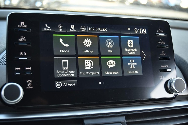 Honda Accord Sedan Vehicle Image 15