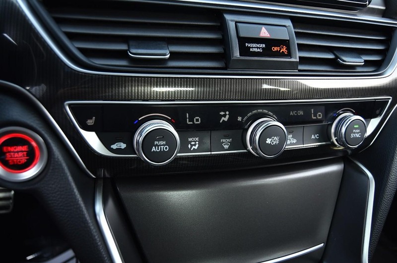Honda Accord Sedan Vehicle Image 16