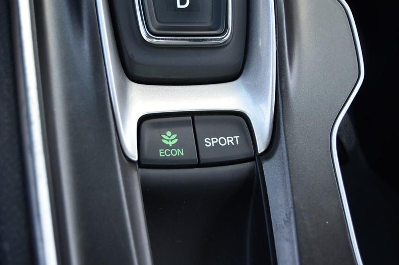 Honda Accord Sedan Vehicle Image 19