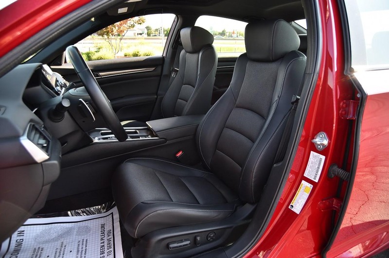 Honda Accord Sedan Vehicle Image 22