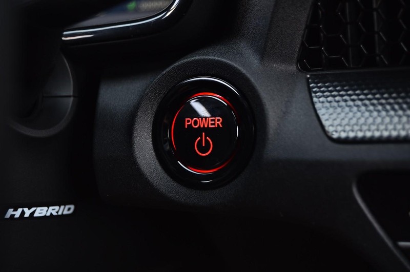 Honda CR-V Hybrid Vehicle Image 18
