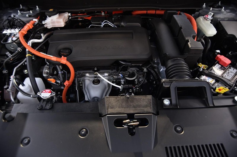Honda CR-V Hybrid Vehicle Image 28