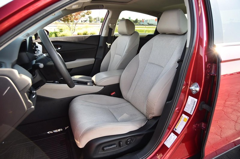 Honda Accord Sedan Vehicle Image 18