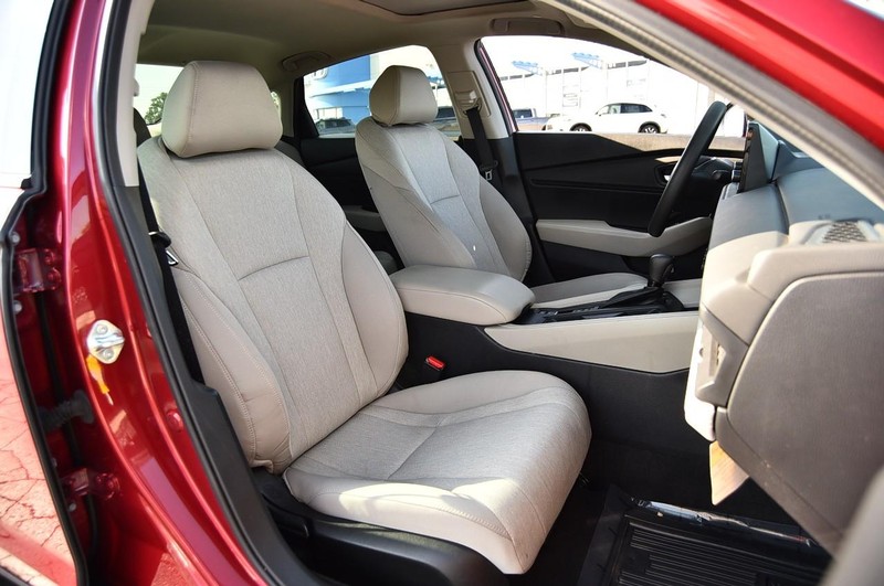 Honda Accord Sedan Vehicle Image 19