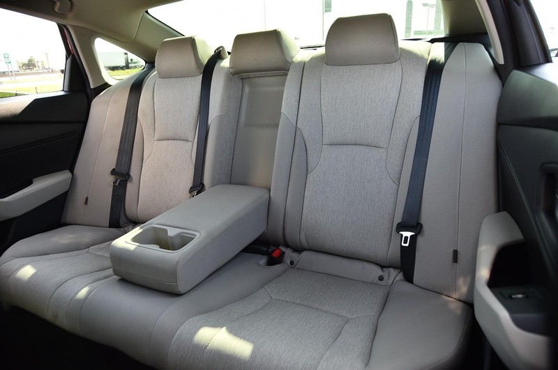 Honda Accord Sedan Vehicle Image 21