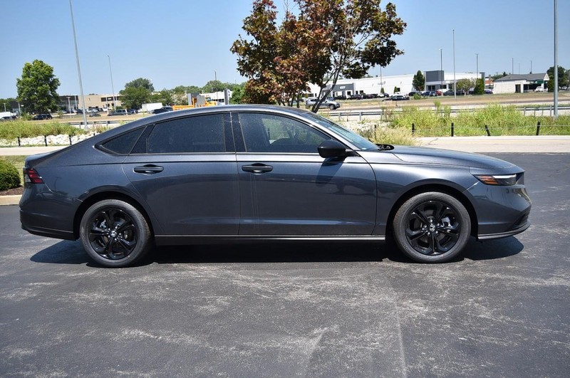 Honda Accord Sedan Vehicle Image 05