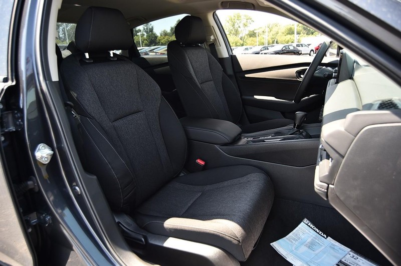 Honda Accord Sedan Vehicle Image 19